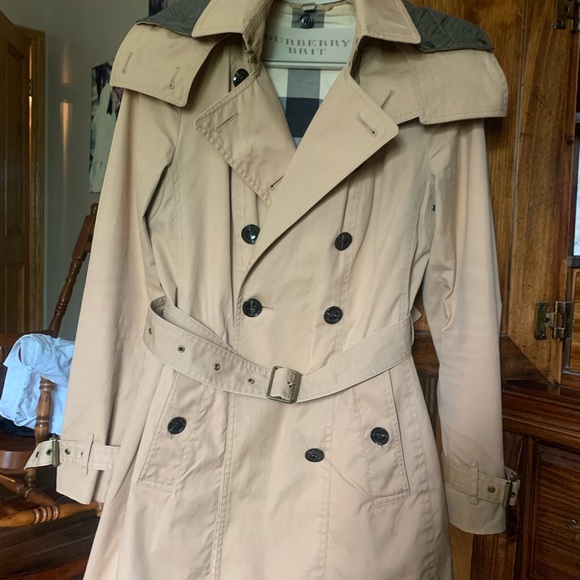 Burberry Brit Reymoore Trench Coat - Picture 10 of 16